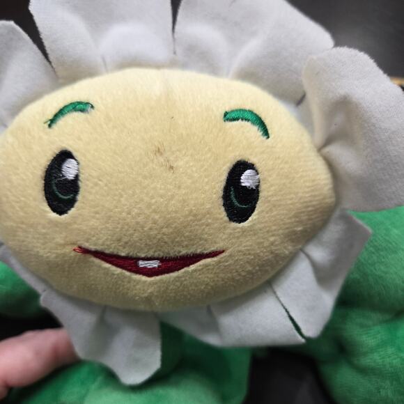 Plants vs Zombies Flower Lot Of 3 View Photos For Details - Picture 2 of 8